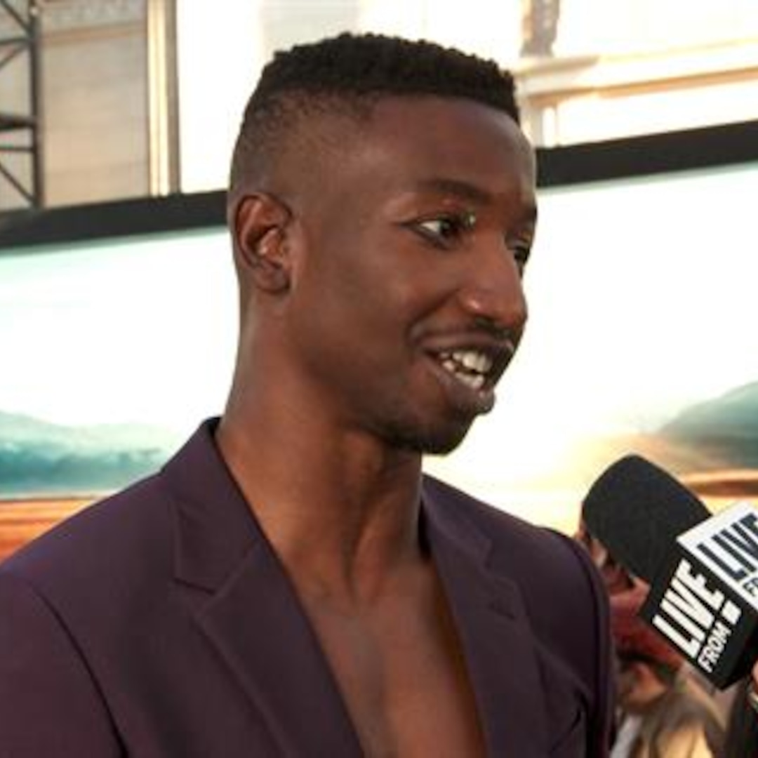 Why Mamoudou Athie Did NOT Want to Interact With Dinosaurs Why Mamoudou Athie Did NOT Want to Interact With Dinosaurs